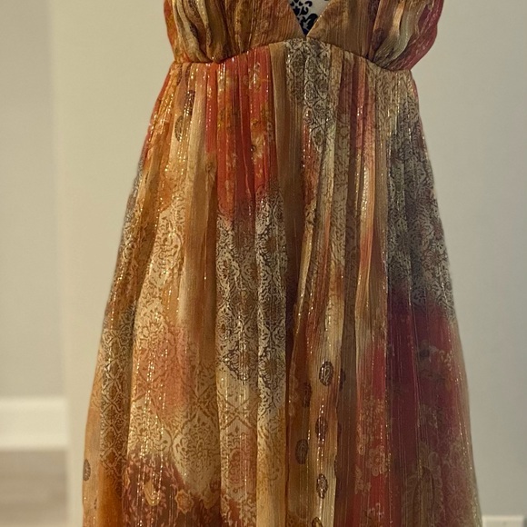 Casual Summer Dress - Picture 2 of 10